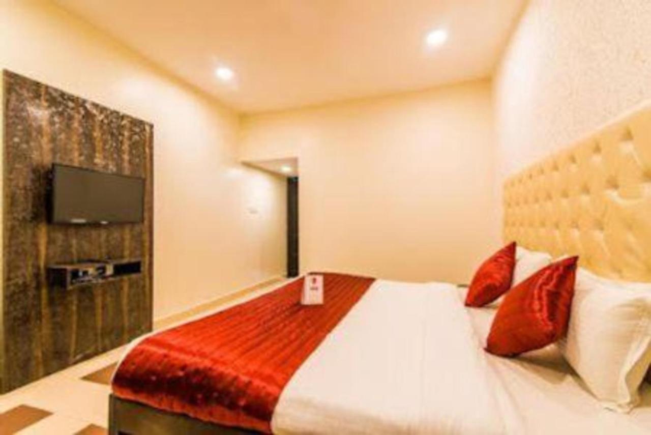 Fabexpress Abalone Resort Arpora